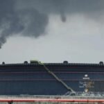 वैश्विक ऊर्जा आपूर्ति पर गहरा खतरा